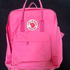 Kånken Pink Backpack (fjallraven)